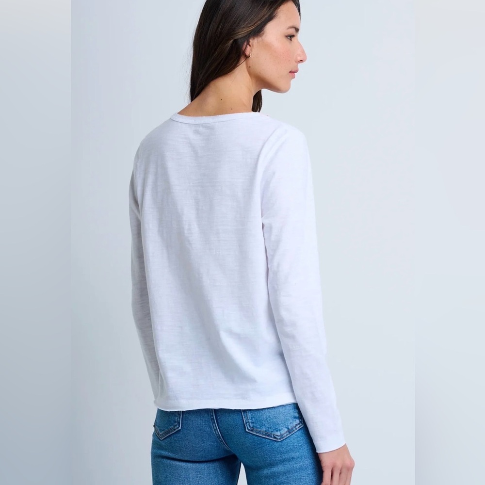 Lisa Tod the XO tee White Long-Sleeve Split neck 100% cotton Top in size Small - Picture 3 of 10